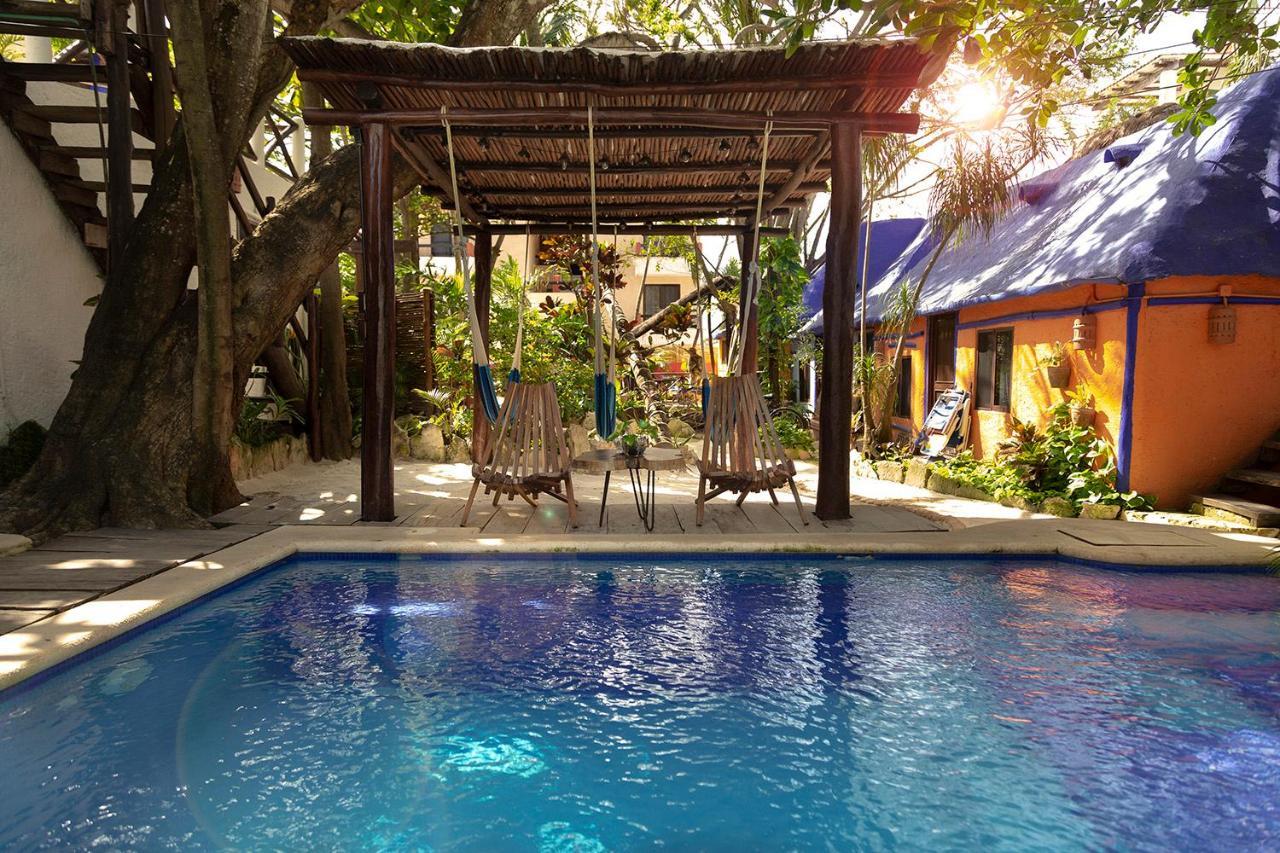 Hotel Amar Inn Puerto Morelos Exterior photo