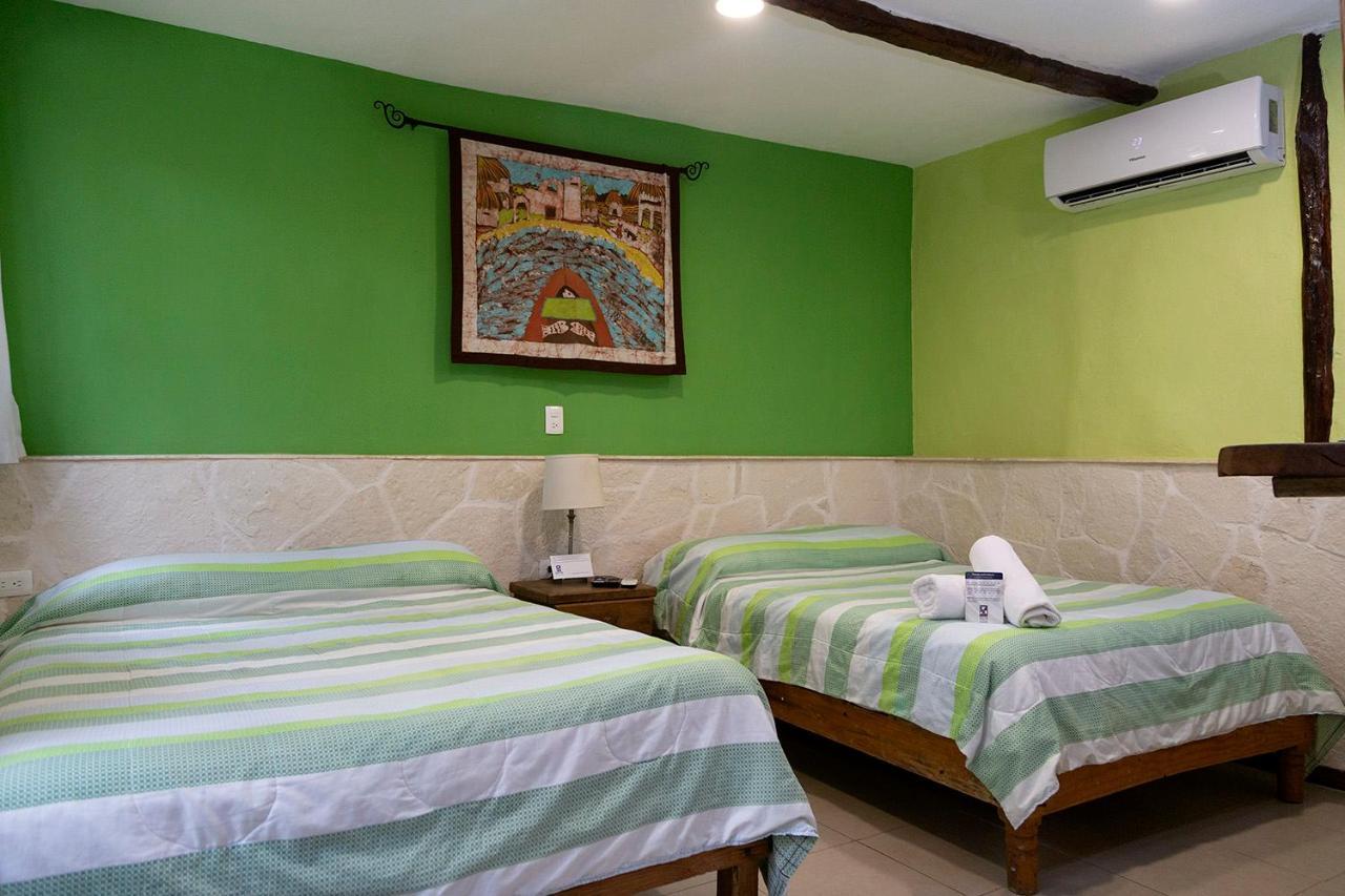 Hotel Amar Inn Puerto Morelos Exterior photo