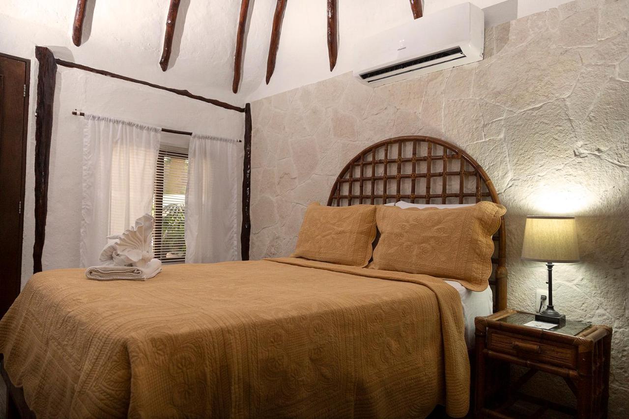 Hotel Amar Inn Puerto Morelos Exterior photo