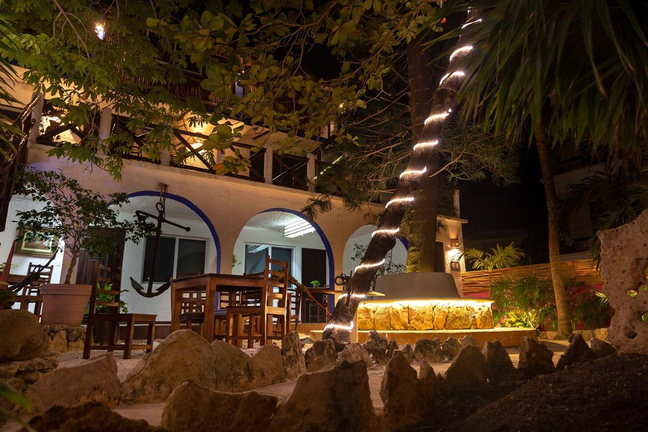 Hotel Amar Inn Puerto Morelos Exterior photo