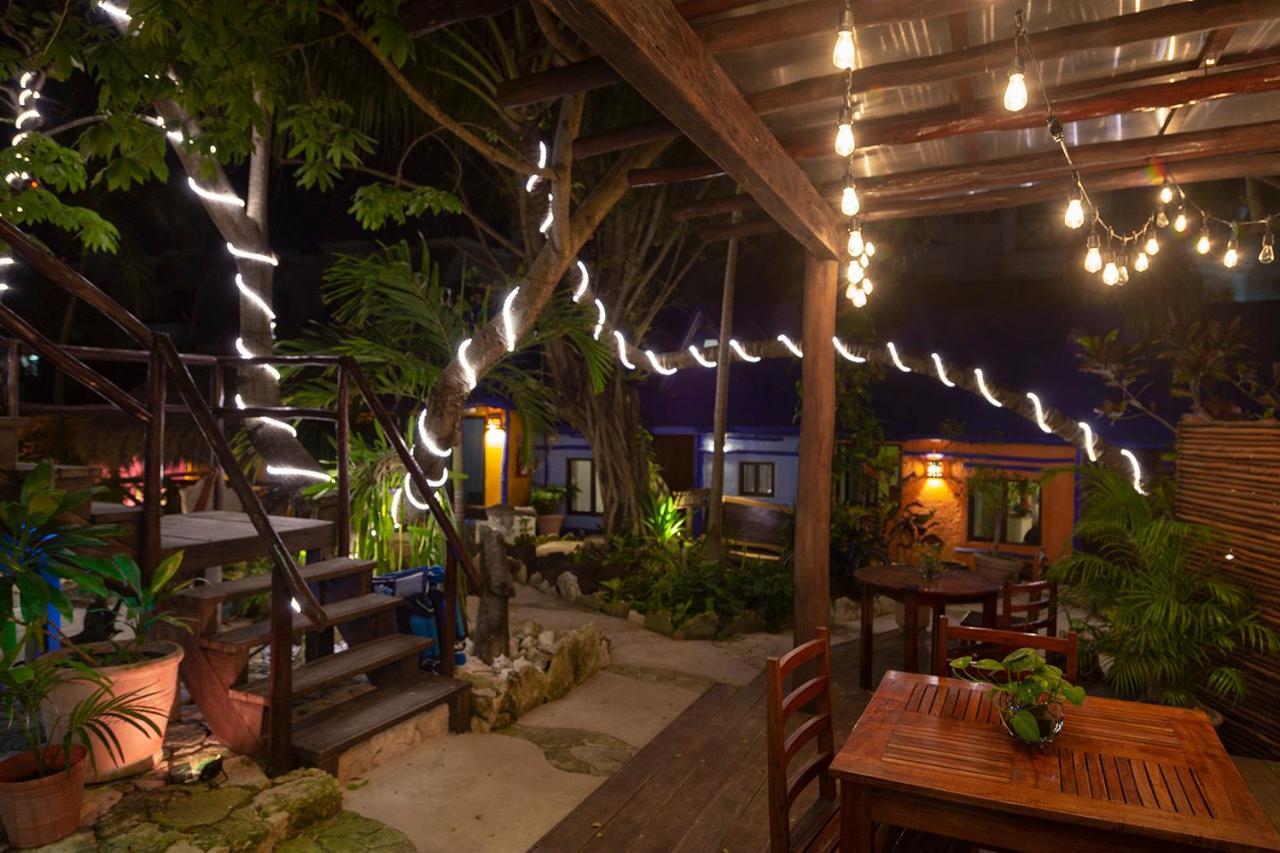 Hotel Amar Inn Puerto Morelos Exterior photo